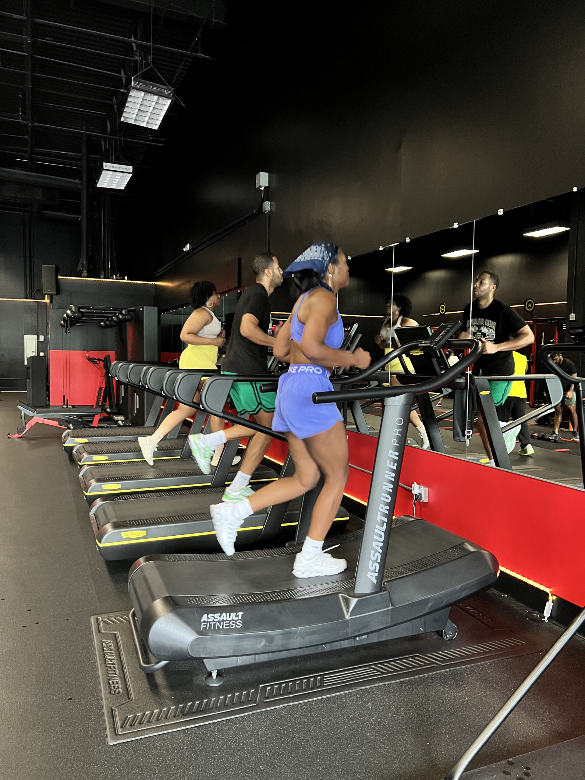 FINAO X members training together during a group in Sandy Springs